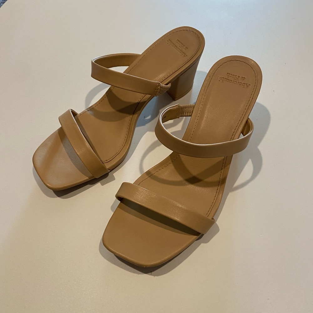 Abercrombie & Fitch Nude Heeled Sandals